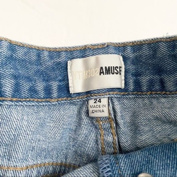 Amuse Society Revolve High Waisted Rigid Button Fly  Raw Hem Jean Shorts - Picture 5 of 8